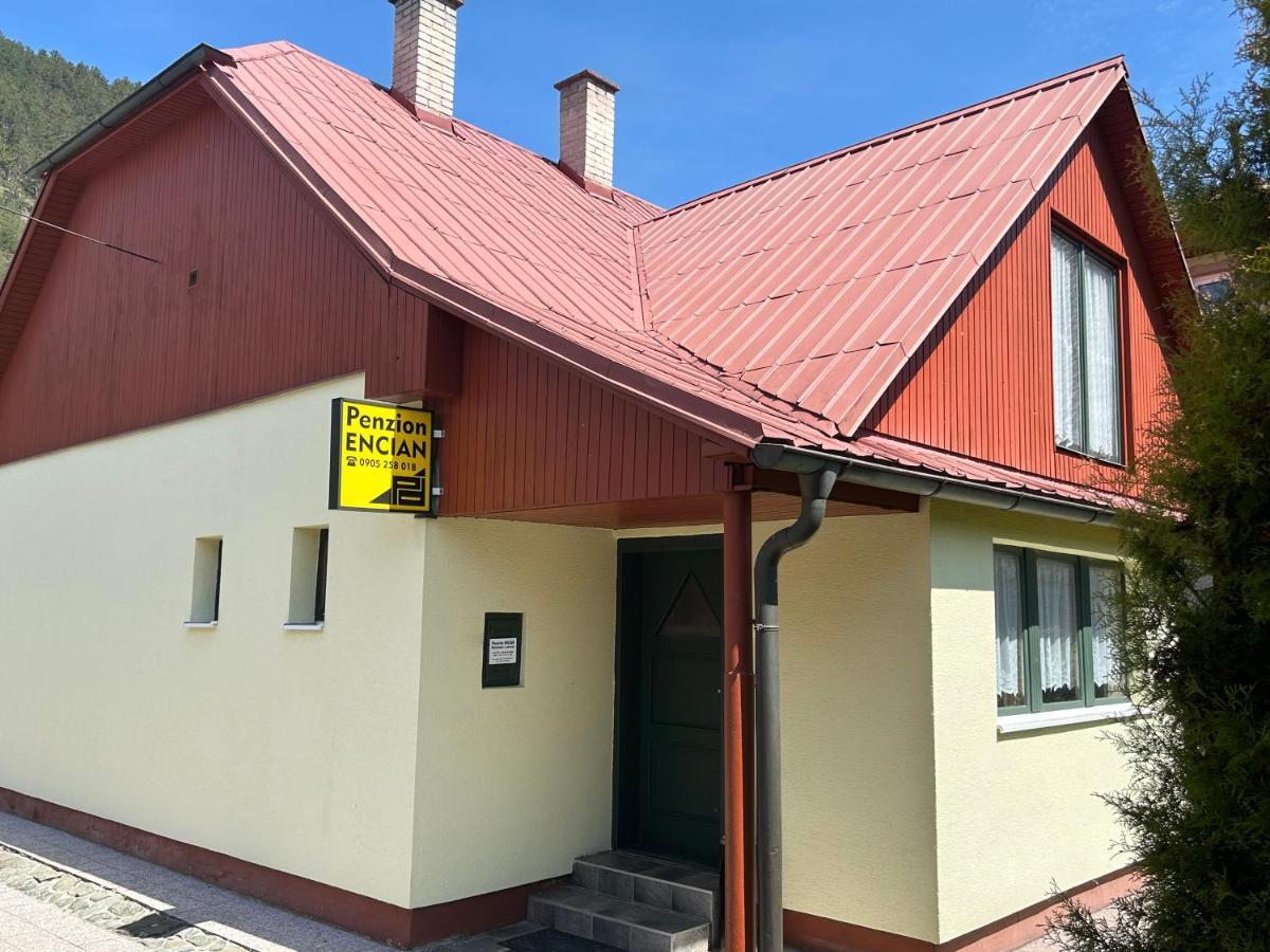 Penzion Encian Blatnica Экстерьер фото